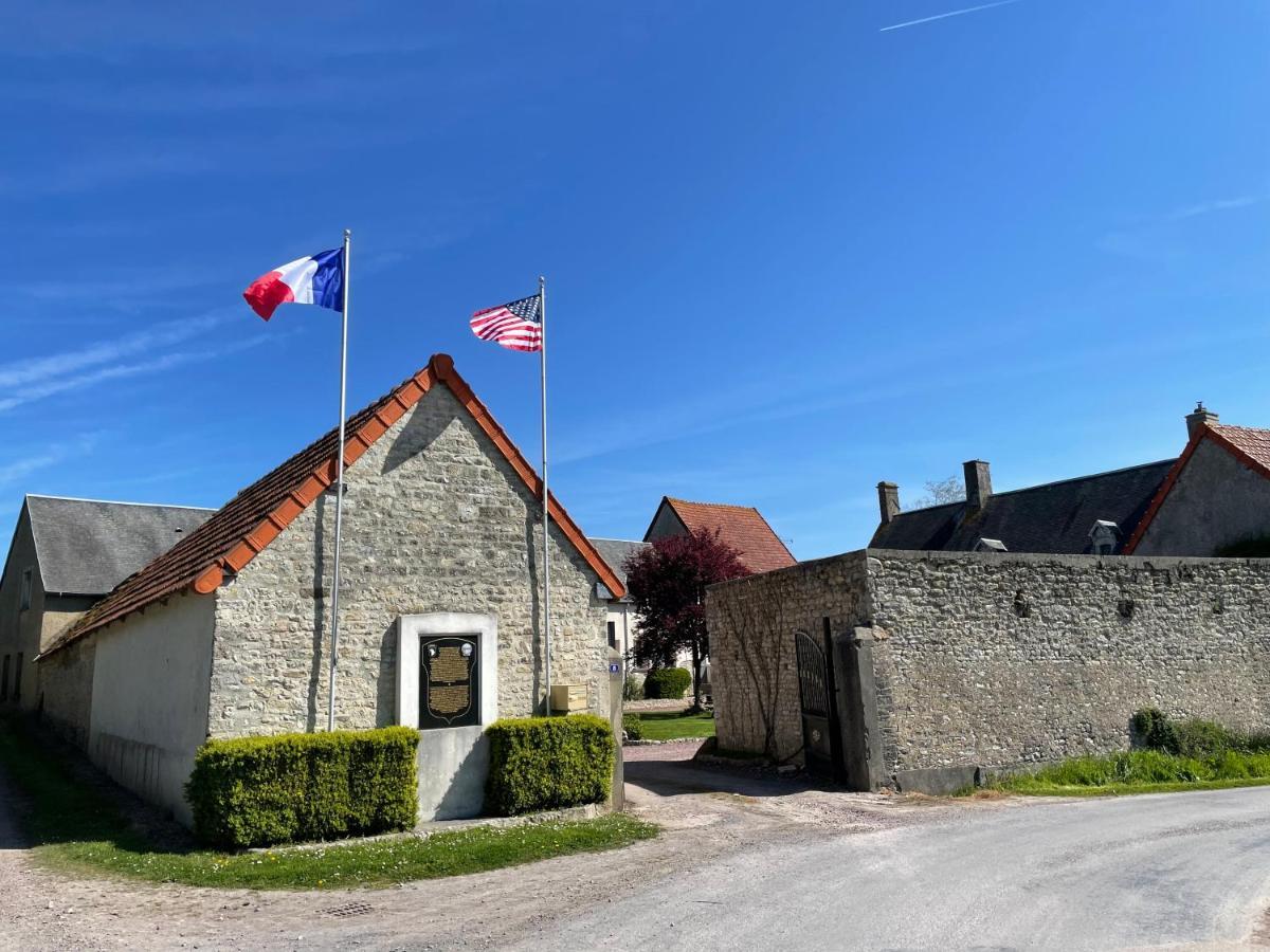 Gite Gold - La Ferme Delaunay Saint-Come-du-Mont Eksteriør bilde